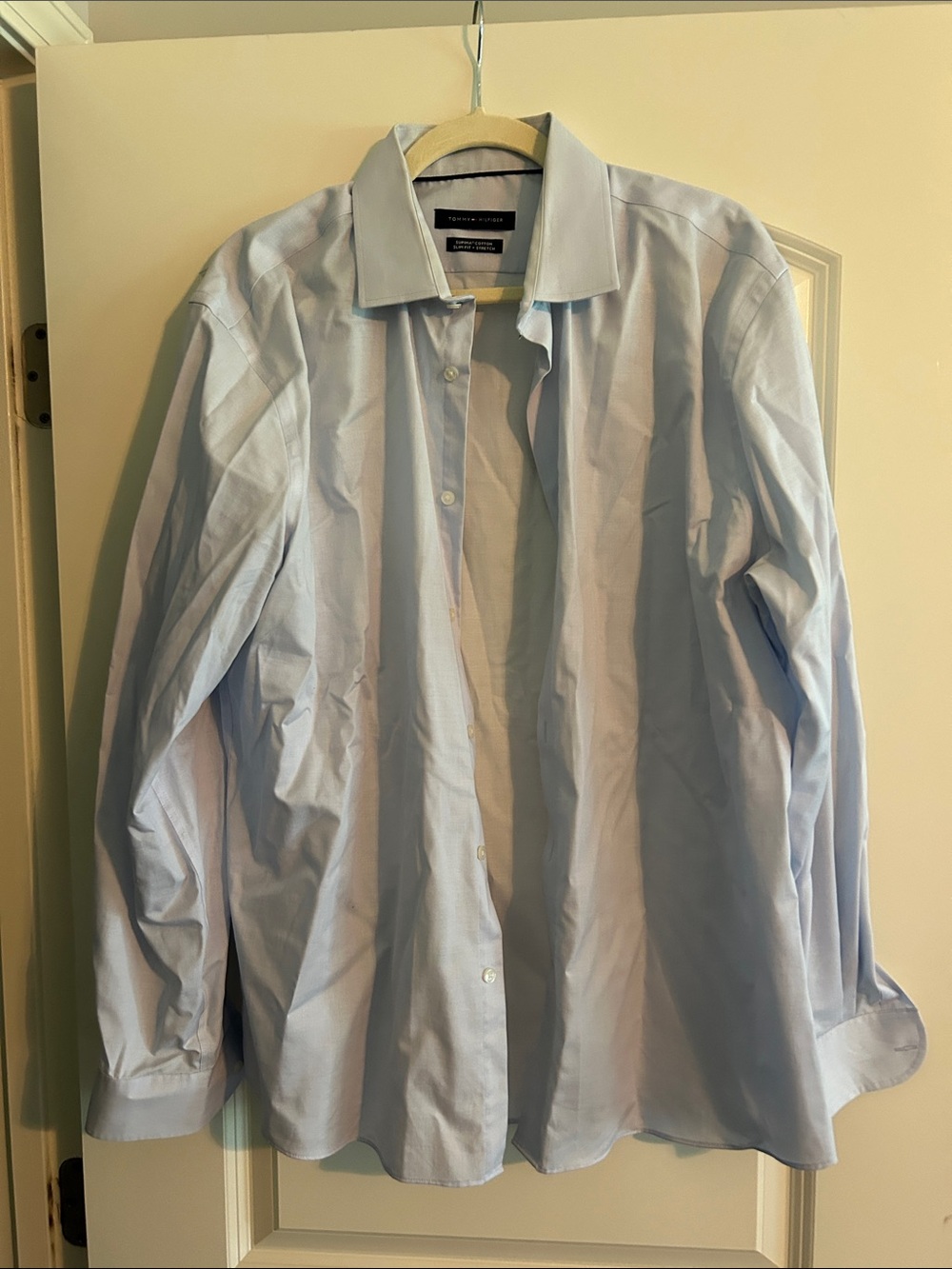 Tommy Hilfiger Pale Blue Men's Dress Shirt - Classic Spread Collar